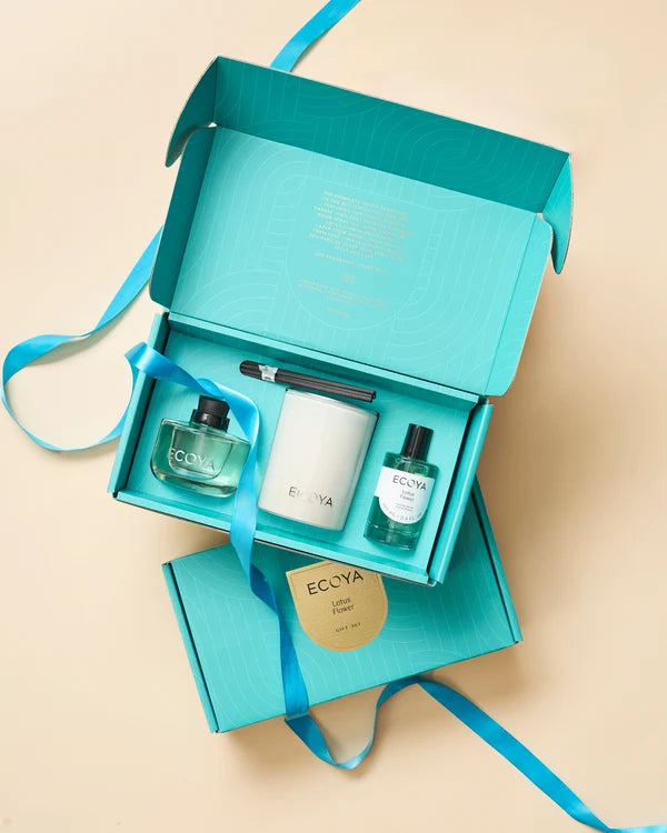 
                  
                    Ecoya | The Luxe Edit | Lotus Flower
                  
                